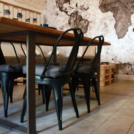 Giramondo Bed&Breakfast Turi Bagian luar foto